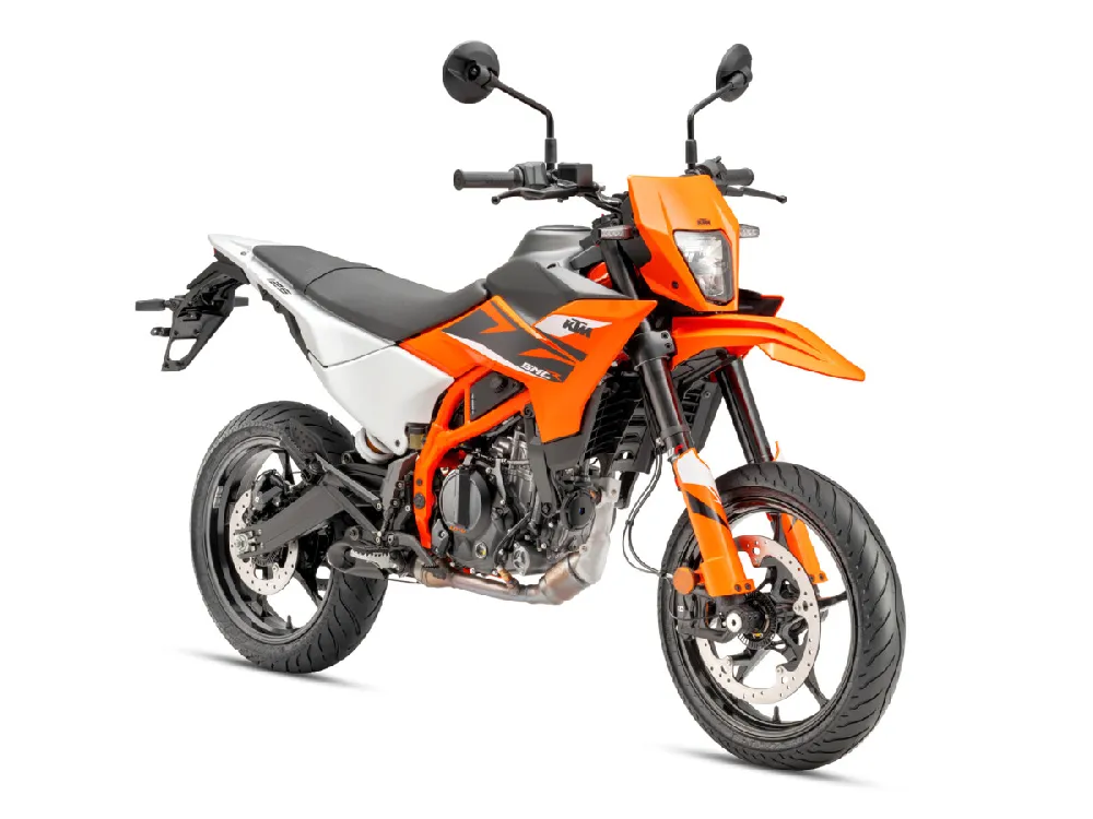 KTM 125 SMC R 2025 – moderne 125er Supermoto mit READY TO RACE-Design und innovativer Technik.