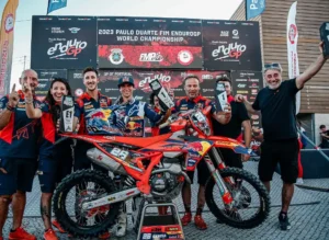 Josep Garcia von Red Bull KTM feiert in Portugal zwei EnduroGP-Siege und führt im Enduro1-Ranking. Ein Rennen noch in der Saison 2023.