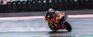 Miguel Oliveira mit platz eins beim Grand Prix von Indonesien