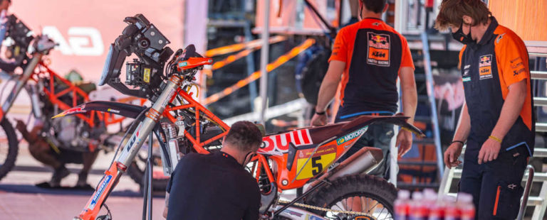 Sam Sunderland - Red Bull KTM Factory Racing - 2021 Dakar Rally - Cover